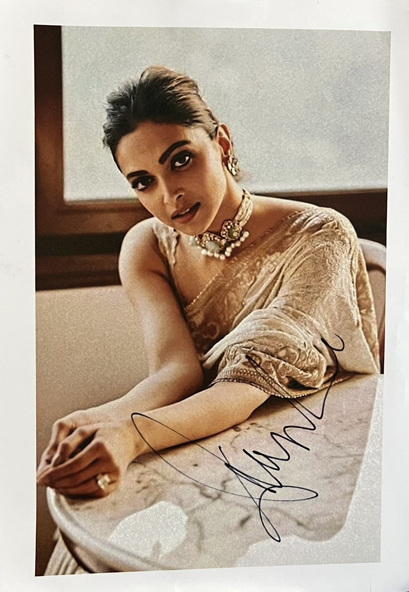 Fan shares a selfie with Deepika Padukone and her autograph, which she signed yesterday at #EEBAFTAs 🫶🏼

#DeepikaPadukone