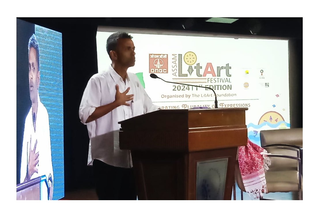 𝐆𝐥𝐚𝐝 𝐭𝐨 𝐥𝐢𝐬𝐭𝐞𝐧 𝐭𝐨 @sombatabyal  𝐟𝐢𝐫𝐬𝐭 @AssamLitArtFest 📚

🎨🎭Yes, there is a 𝐬𝐭𝐫𝐨𝐧𝐠 𝐦𝐨𝐯𝐞𝐦𝐞𝐧𝐭 𝐢𝐧 𝐋𝐢𝐭𝐞𝐫𝐚𝐭𝐮𝐫𝐞 & 𝐀𝐫𝐭 under initiative of @Mrinal_MLA by 𝐄𝐗𝐀𝐌𝐏𝐋𝐄.🎻🏹