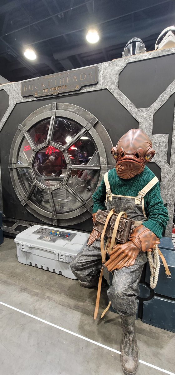 Bucketheads: Season One tweet media