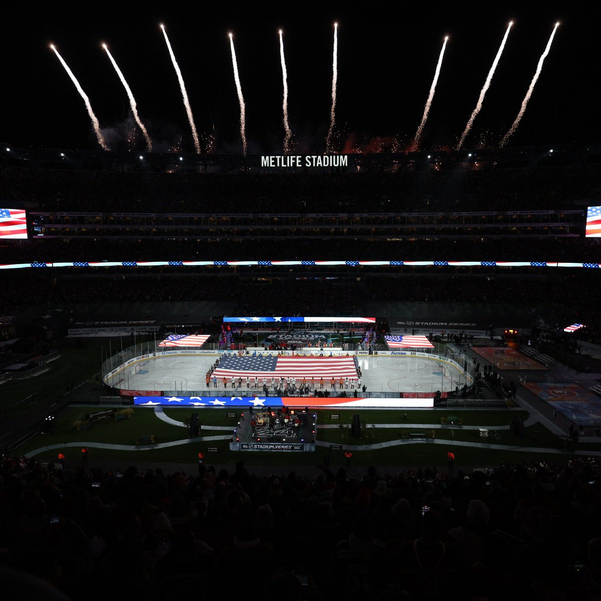 PKSubban1's tweet photo. This weekend was a movie 🎥 💨💨💨💨🛫

#nhl #stadiumseries #devils #islanders #rangers #flyers #espn 

Best outdoor Event in NHL history? 🧐 🏟️ 🏒 📈 https://t.co/yNQDfOiRA6