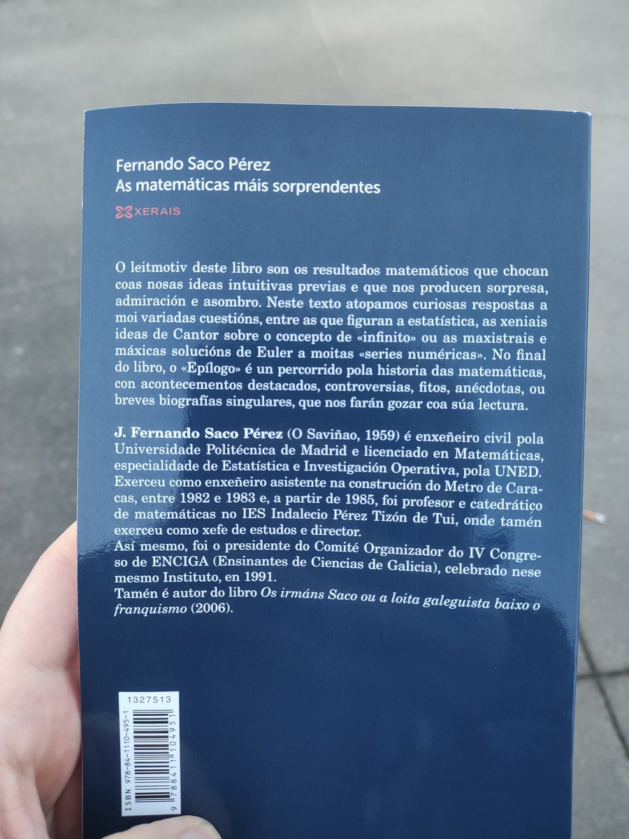 compaseregra's tweet photo. Xa nas miñas mans o novo libro de #basicosciencia de @Xerais. Matemáticas en galego, habelas hainas. Aínda que a Xunta as botase das aulas. https://t.co/jXpomGz0rH