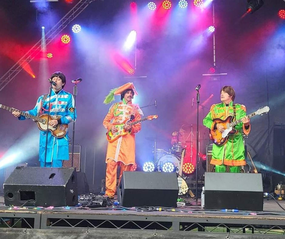 The Vox Beatles are headed to us on Saturday 20 April! Tag a friend you'd love to bring along below ⬇️ – or why not just book tickets now and surprise them? tinyurl.com/5n9x6hvt