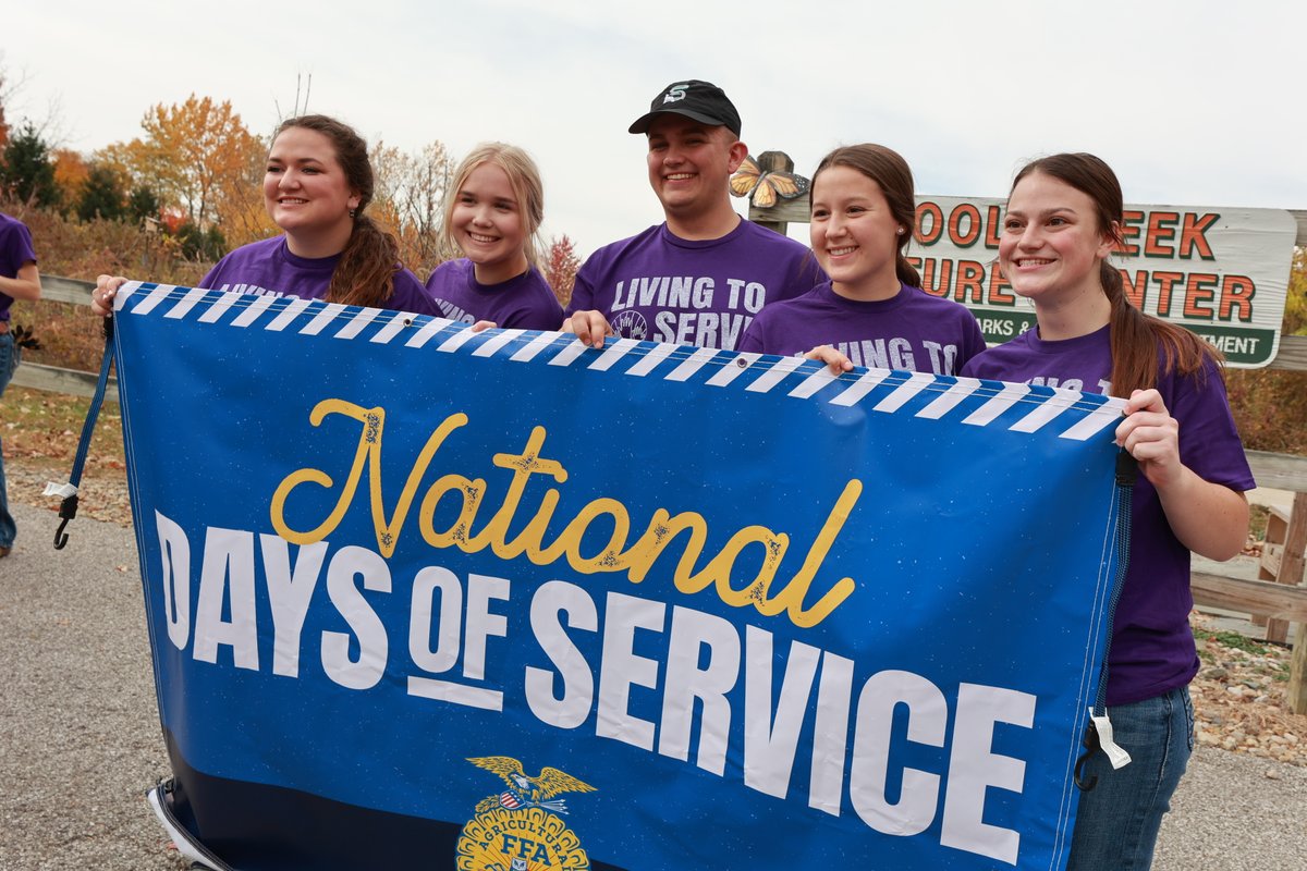 NationalFFA's tweet image. Your projects and initiatives during National FFA Week National Days of Service are more than gestures of goodwill; they embody our dedication to leadership and service.💙💛

Need resources for your chapter's service initiatives?👇
🔗 ffa.org/national-days-… 

#NDOS #FFAWeek