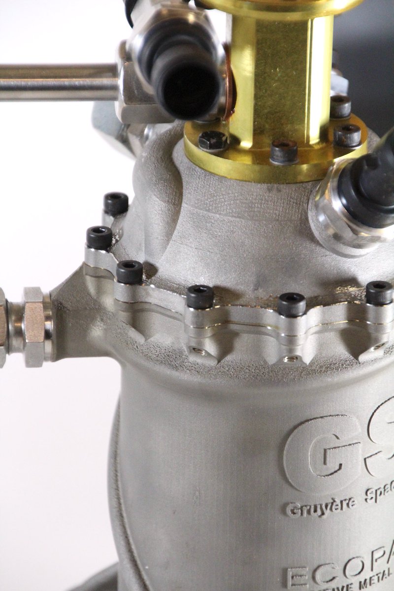GruyereSpace's tweet image. Starting regen engine tests! 🚀 

Goodbye copper, hello sleek liquid-cooled design for Colibri&apos;s long burns. Ready for a trial by fire! 🔧🔥 #EngineTest #hopper