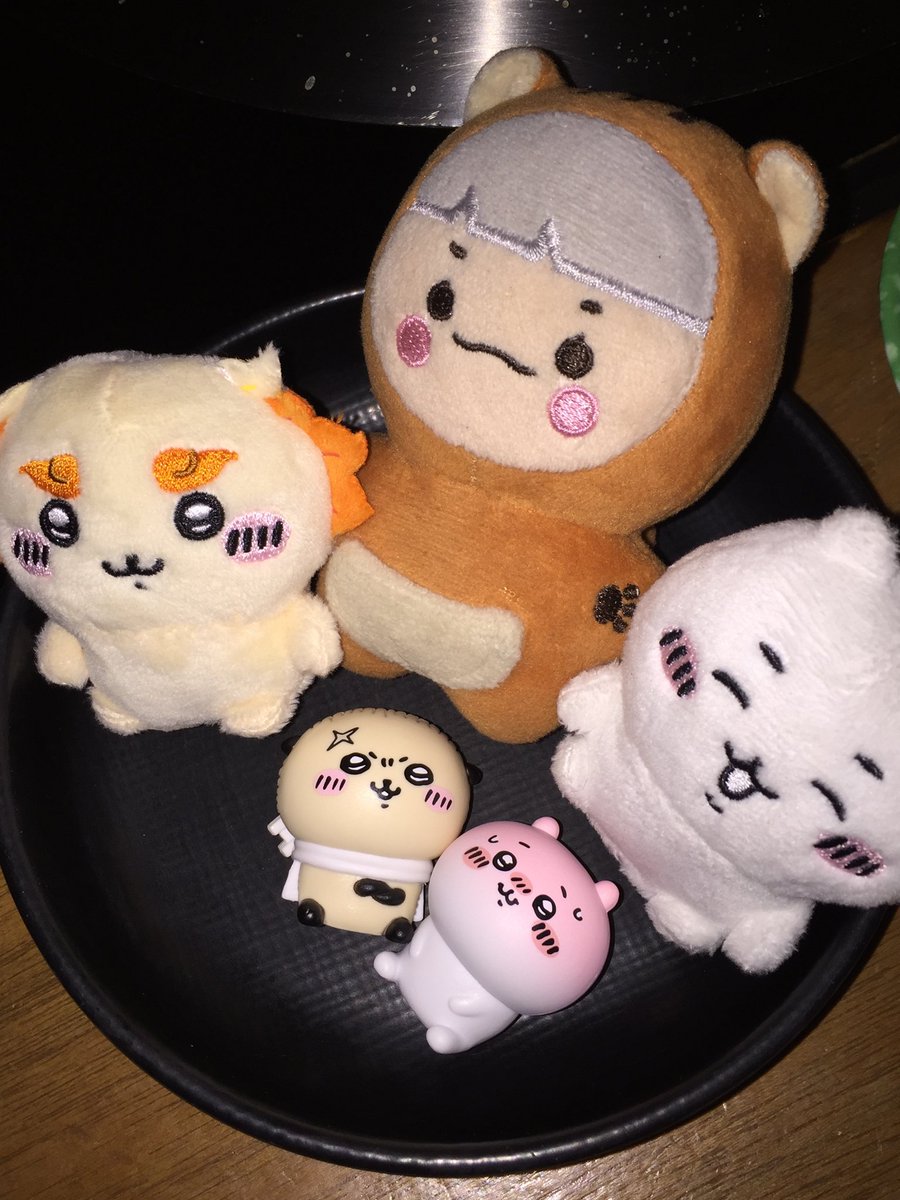 yan_ggaeng's tweet photo. 친구가나보다많네 https://t.co/9lt5YupPIV