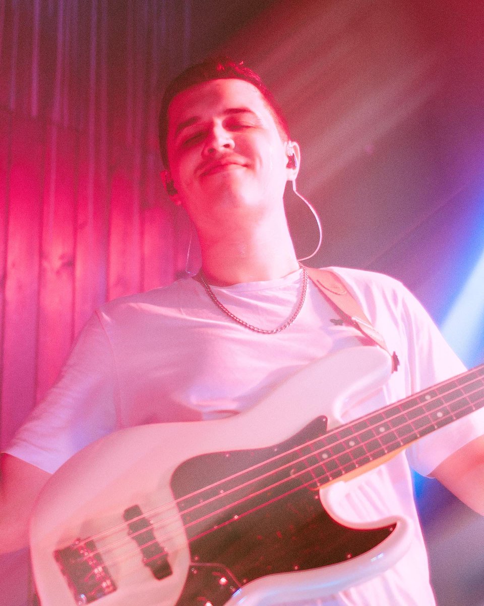 pffff tenemos que hablar… porque no fue normal lo de la moby el jueves pasado. estamos soñando y solo es el principio. gracias por cantar y disfrutar con nosotros. de corazón. 😭💖 aquí os dejamos unas fotillos de <a href="/sallychinaski/">Sara C.</a> de cuando teniamos la adrenalina x las nubeees☁️☁️
