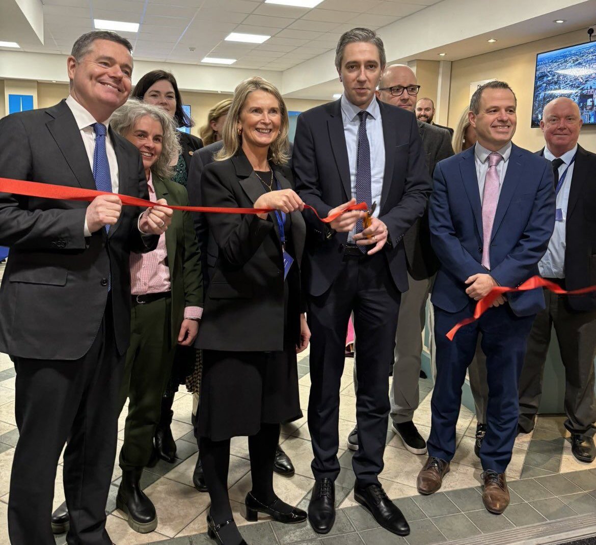 Nessa White (@nessawhite75) on Twitter photo What a milestone reached today at the formal launch of City of Dublin College at Cathal Brugha Street by Ministers <a href="/SimonHarrisTD/">Simon Harris TD</a> & <a href="/Paschald/">Paschal Donohoe</a>. The learner is the focus of FET delivery in this fabulous building in the heart of Dublin City. Well done to all <a href="/CityofDublinETB/">City of Dublin ETB</a> What a milestone reached today at the formal launch of City of Dublin College at Cathal Brugha Street by Ministers <a href="/SimonHarrisTD/">Simon Harris TD</a> & <a href="/Paschald/">Paschal Donohoe</a>. The learner is the focus of FET delivery in this fabulous building in the heart of Dublin City. Well done to all <a href="/CityofDublinETB/">City of Dublin ETB</a>