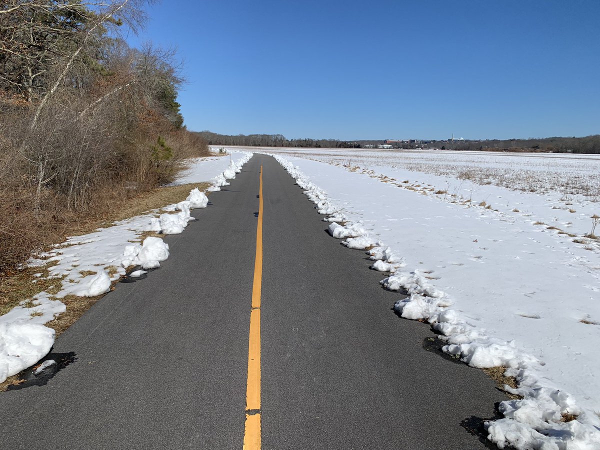 RevKeithM's tweet image. Day 1 of my inline skate marathon training. 26F with 24 mph wind gusts out of the north. But hey, it was sunny! 😀 #inlineskates #inlineskate #southcountyrollerbladeclub