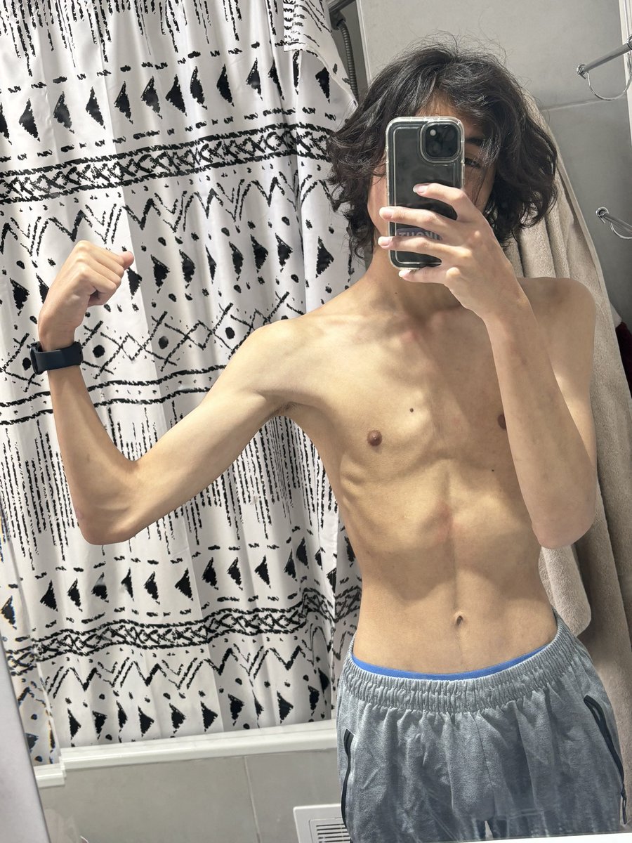 sebaa16br's tweet photo. Bmi 16.0
Me veo igual q siempre, yo creo q baje el poco poto que me quedaba JAJAJJA lloraré https://t.co/x5GIsvpFOk