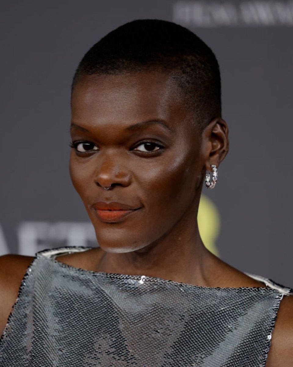 DrBarbaraSturm's tweet image. THE STURMGLOW™ AT THE BAFTAS 🏆💫  

✨ Sheila Atim to present the Cinematography Award
  
✨ Molly Manning Walker nominated for Best British Film and Debut - British Writer, Director or Producer  

✨ Lashana Lynch

#DrBarbaraSturm #BAFTAs #EEBAFTAs