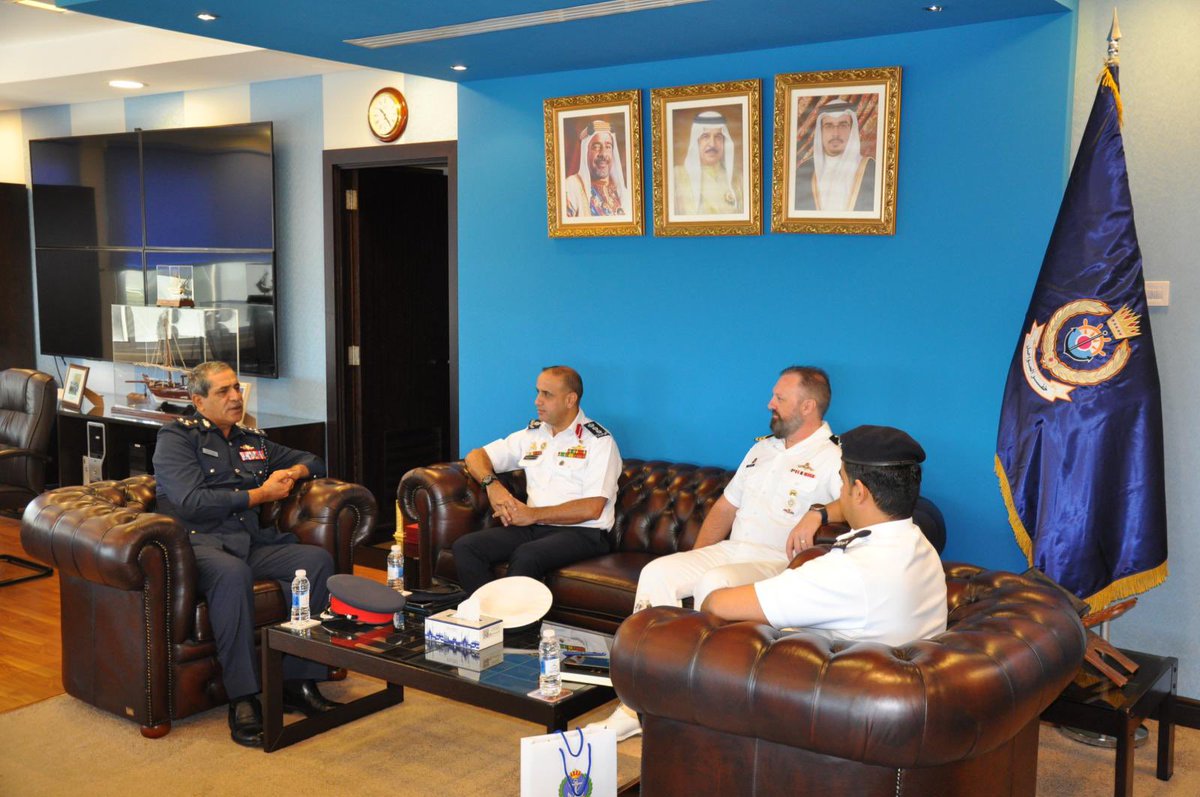 Commander Combined Task Force 154, 🇯🇴 CAPT Ayman Alnaimat, met with Bahrain Coast Guard Commander, 🇧🇭 BRIG Jassim Mohammed Al ghatam on February 7 at the Bahrain Coast Guard Headquarters.   Both commanders discussed Maritime Security Enhancement Training and Bahraini coast Guard…