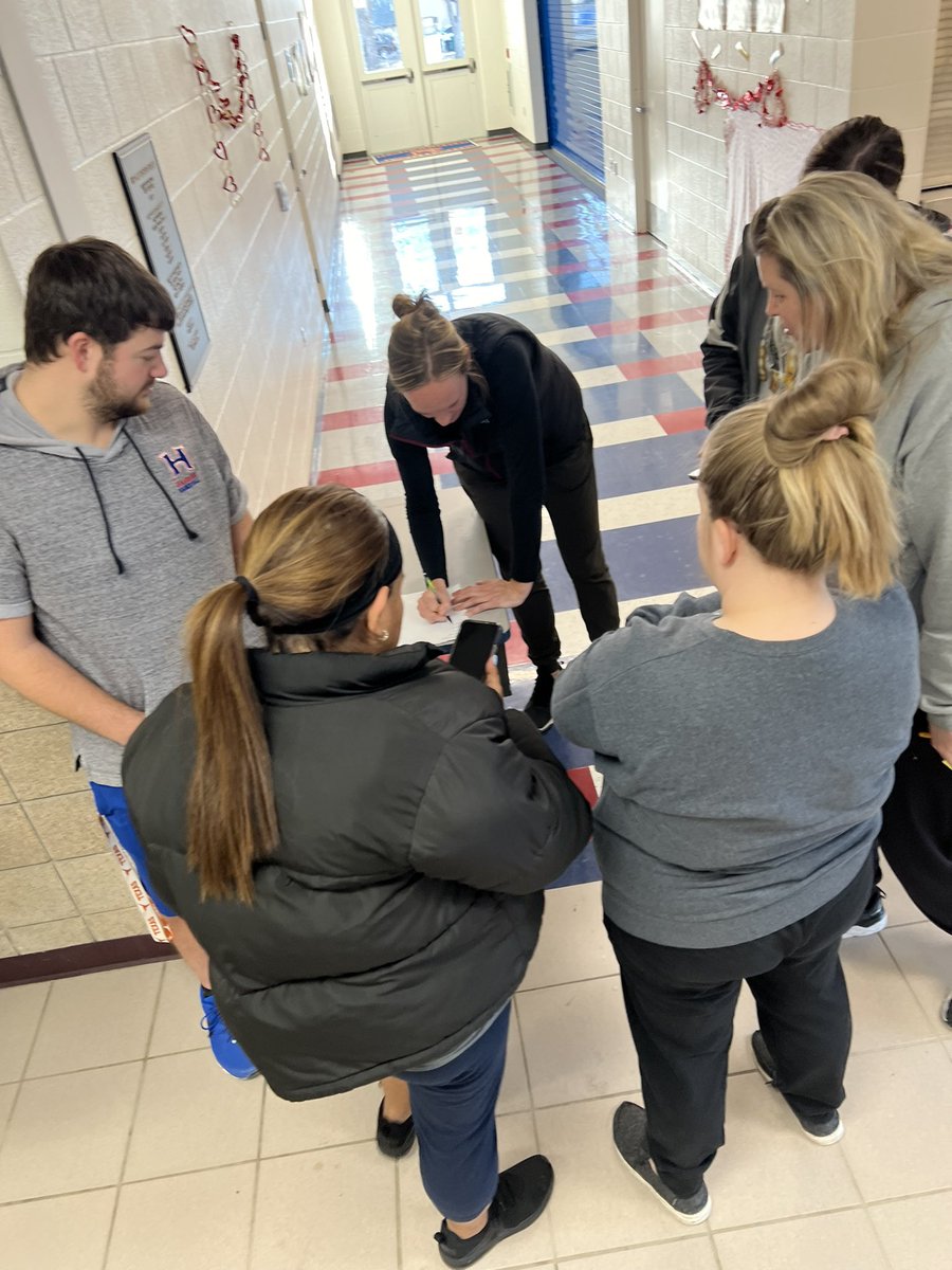 BrettFenton911's tweet photo. Awesome @GreenbushESC day with USD 252 South Lyon County staff focused on Building Relationships #PrimeThePump π https://t.co/nuCsLNnTEA