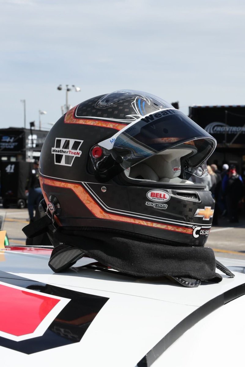The day we’ve been waiting for! 
🏁🏎️💨 Let’s go <a href="/ZaneSmith/">Zane Smith</a> 💪

#WeatherTech | #DAYTONA500