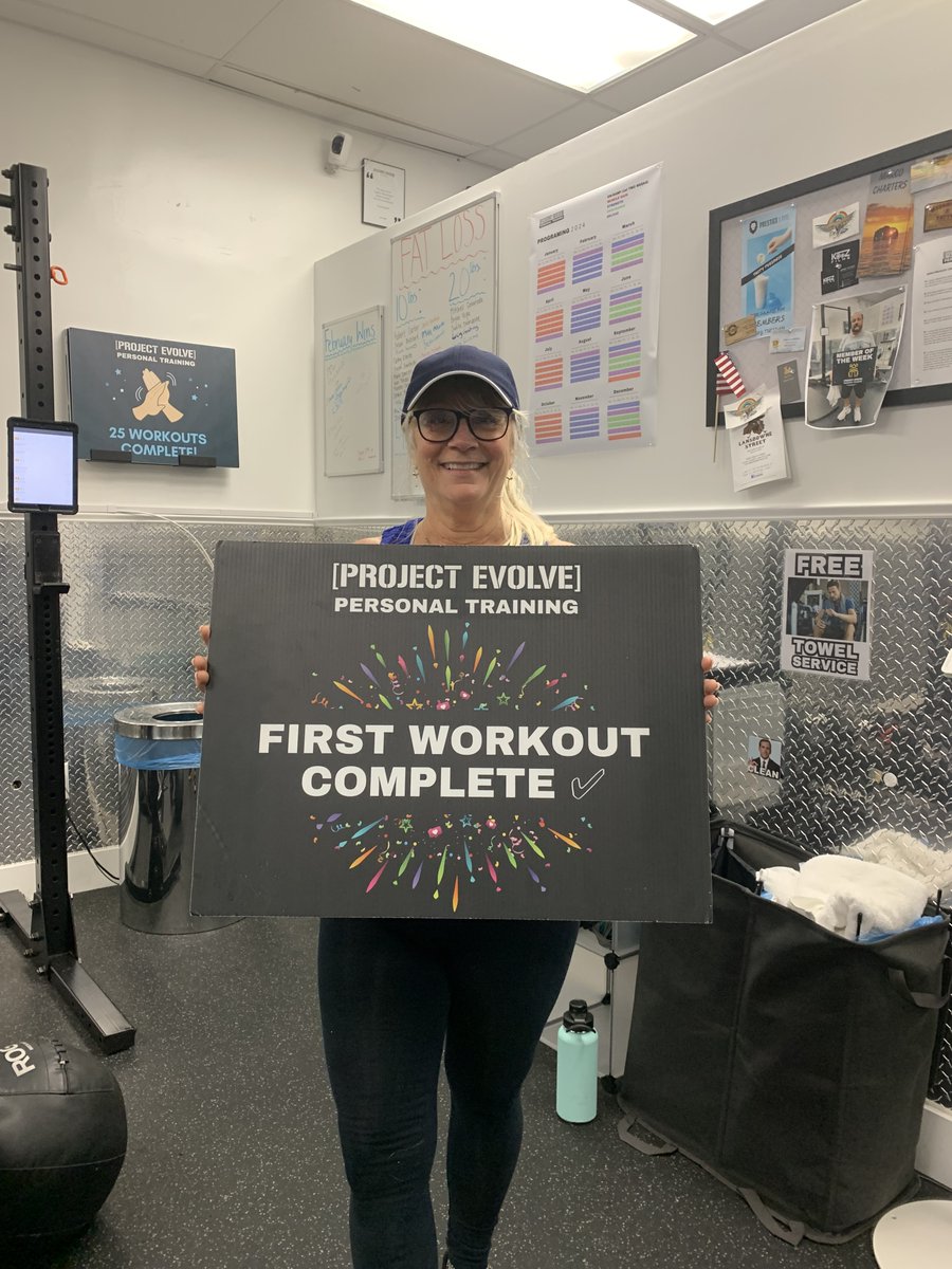 projectevolve_'s tweet image. HUUUGE SHOUTOUT TO Barb for CRUSHING her first workout with us this morning! So proud of you! First one done! Here is to many more to come 💪
#fitness #firstworkout #naplesfl #personaltrainer #personaltrainer