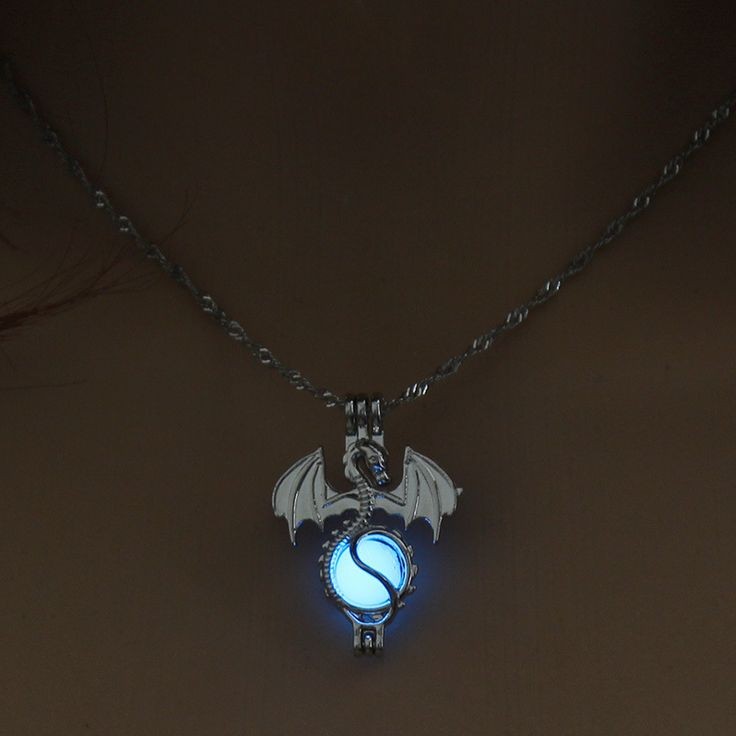 Helena_hkate's tweet photo. 𝕯𝖆 𝖓𝖊𝖙𝖆 𝖉𝖔 𝖆𝖒𝖔𝖗, 𝖕𝖆𝖗𝖆 𝖔 𝖋𝖎𝖑𝖍𝖔 𝖉𝖔 𝖘𝖔𝖓𝖔

Realmente, após uma colega ser compelida a permanecer na ilha de sua irmã, uma maldição do próprio sangue e a quase morte de Lucien, Helena tinha todos os elementos para realizar seu encantamento.

+ https://t.co/EBXYIHqGmp