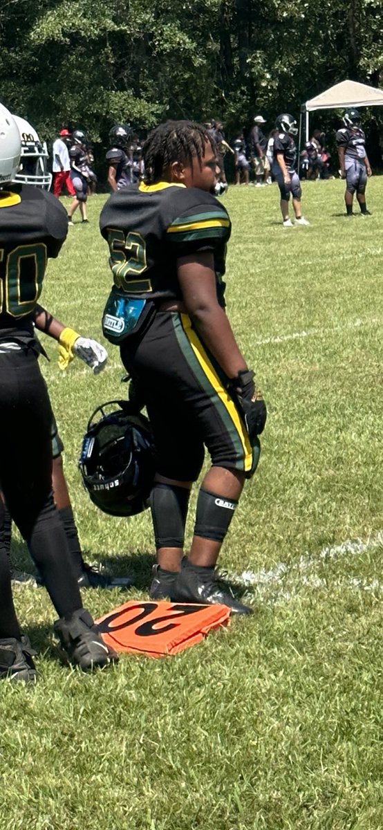 KboCollins's tweet photo. Coming off that end looking to make you a highlight!! @BlackCaesar_ @ScottLashleyPRF @LawrencHopkins @CoachBlakeBaker … Kaleb Collins class of 2030 self proclaimed #1 edge rusher in the state of Mississippi!! https://t.co/DgSaVDKm3D