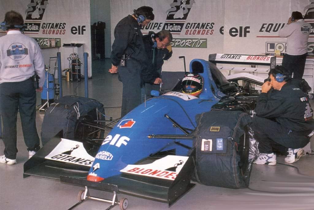 Jörg Müller in the Ligier JS39B-Renault V10, during winter testing at Estoril, December 1994 (his first-ever F1 test) 🇩🇪🇫🇷🇵🇹 #F1
