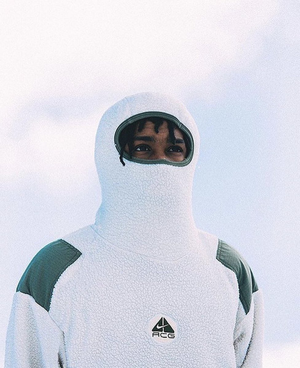 RapMais's tweet photo. 🚨Balaclava Nike AGC Fleece, vista pela primeira vez em 1998, será relançada neste ano https://t.co/YTFmVkLYov
