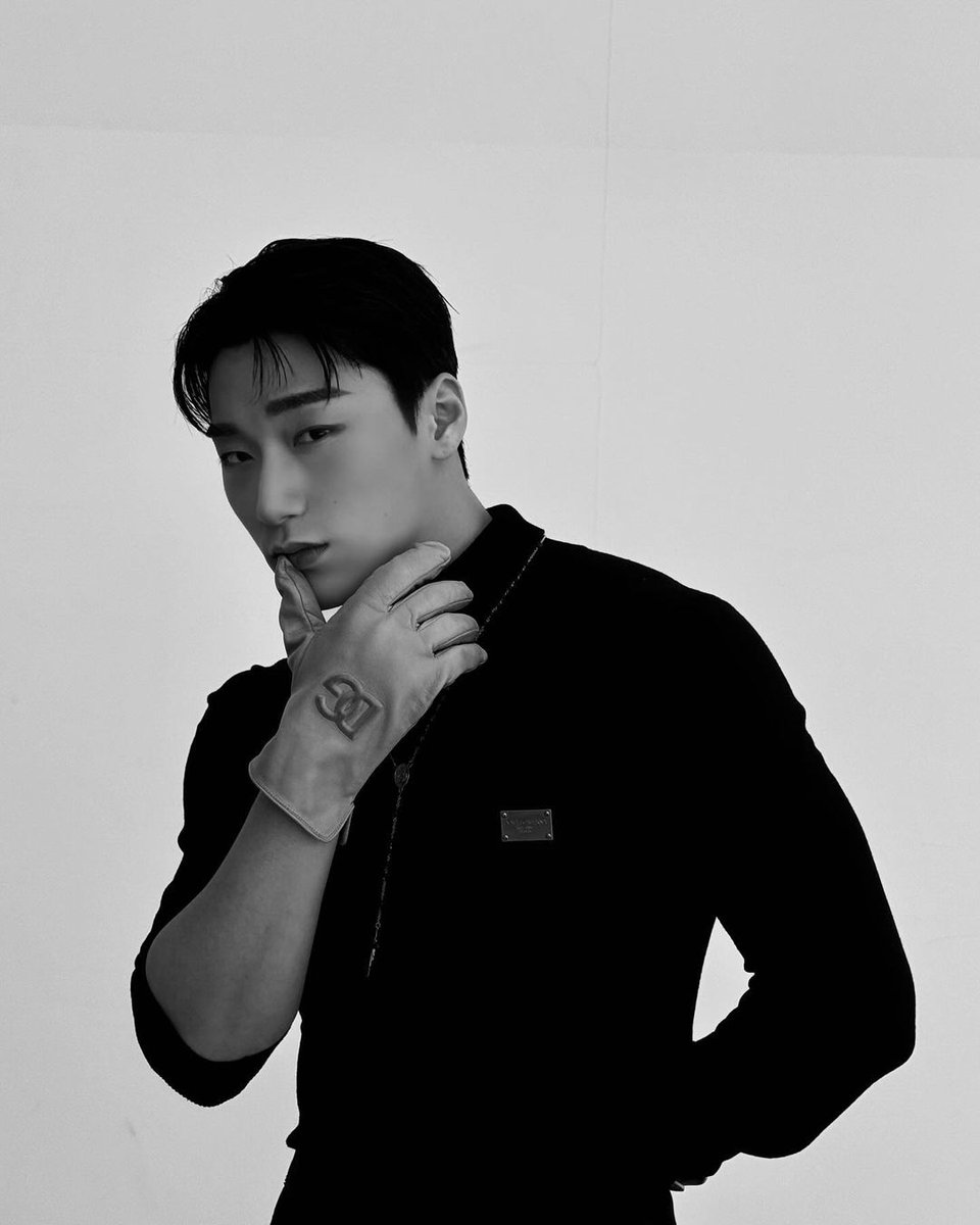 1024updates's tweet photo. [📷] 240219 | CHOI SAN
@dolcegabbana 

#ATEEZ #에이티즈 #CHOISAN https://t.co/w9LXuzt6xM