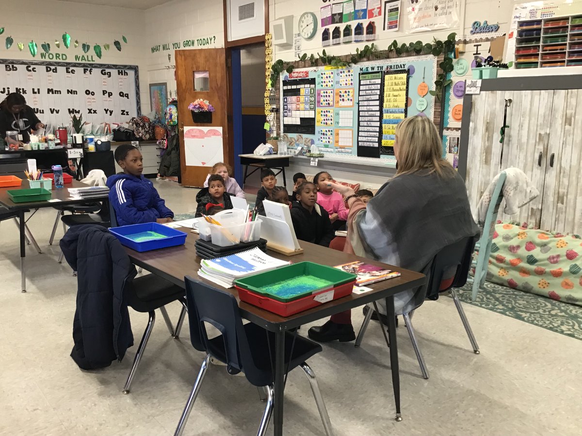 HurleyElem's tweet photo. #HurleyShine #5Houses1Family #5Casas1Familia #HurleyAllStars #KidTweetHurley All Stars starting to wake up with energetic lessons🧑‍🏫📒 https://t.co/7cqT69pEvw