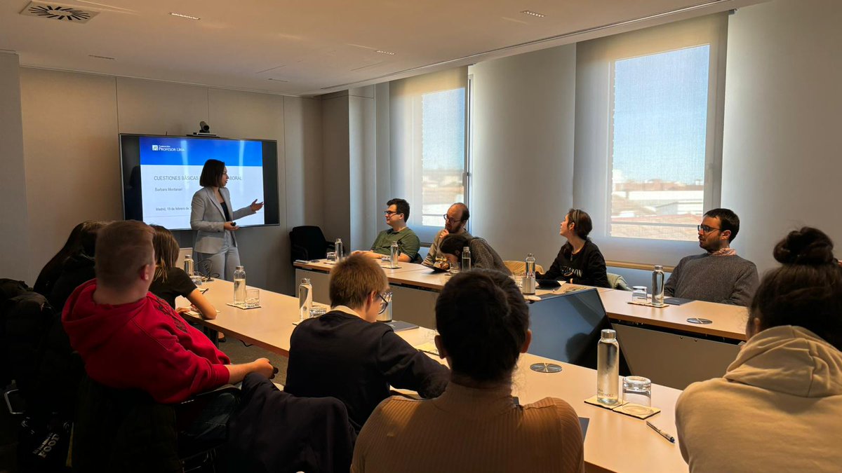 FCapacis's tweet photo. Hoy aprendemos sobre:
✅Derechos: tipos contratos, excedencias, conciliación, tipos jornadas…
✅Y obligaciones: actuar de buena fe, ser diligente…
 de los trabajadores
Muchas gracias a Fundación Profesor Uría por esta magnífica formación 
#EdiciónLimitada #InteligenciaLímite https://t.co/QjgRowdF3b