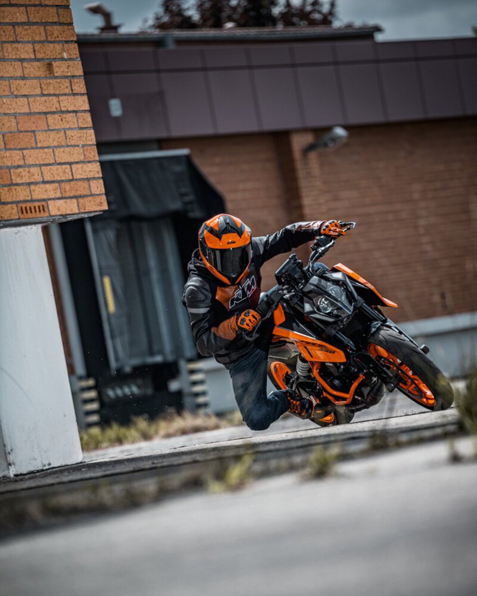 Embrace the authentic thrill of cornering with the GEN-3 KTM 390 Duke! Leave your mark everywhere you ride and CUT THE BULLSHIT! #KTM #ReadyToRace #GetDuked #TheCornerRocket #KTM390DUKE #NOBULLSHIT #NoBS #NothingToHide