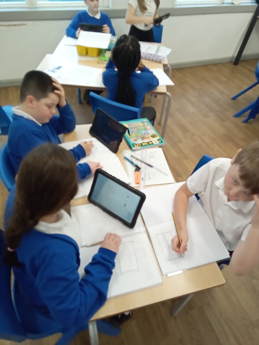 DeltaMerseyY6's tweet photo. In science we are researching Tim Peake, Neil Armstrong and Mae Jemison and comparing their experiences as astronauts #MPAscience @DeltaMersey https://t.co/yCUy0uzMd4