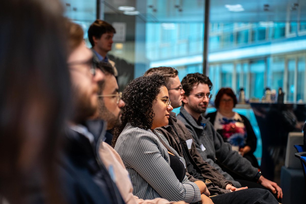 On Friday, we had the privilege to host @nickclegg, President of Global Affairs at @Meta for a fireside chat on AI and innovation.🌟 Read our full recap here: tumthinktank.de/news/a-firesid… @UrsGasser @HfPMuenchen @TU_Muenchen @SoScTe @MarieVonSt @LauraHirvi