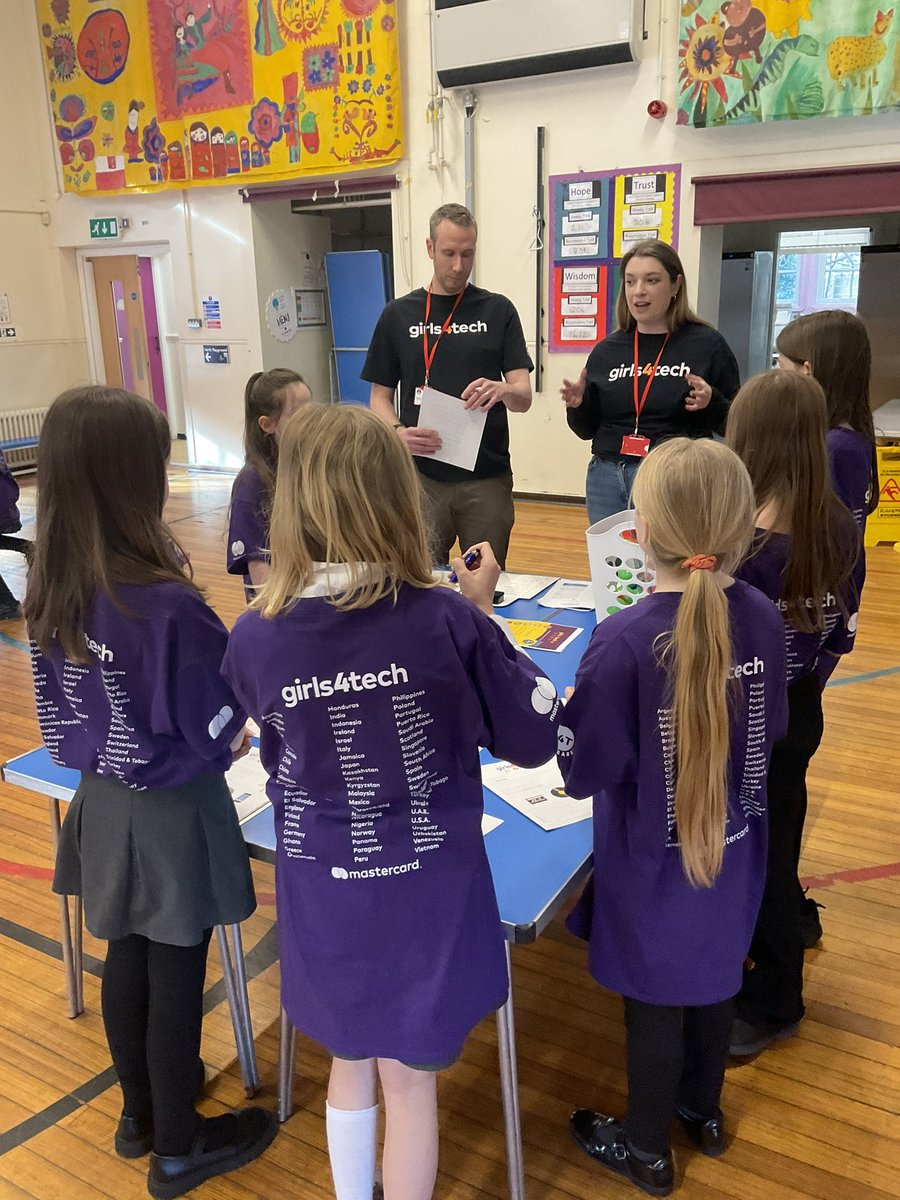 KnaresboroughCE tweet media