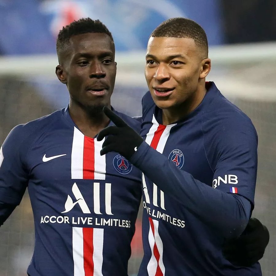 𝗧𝗵𝗲 𝗧𝗼𝗳𝗳𝗲𝗲 𝗕𝗹𝘂𝗲𝘀 tweet media