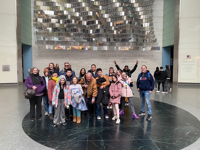 This Presidents Day weekend, our Family & Friends Circle traveled to Washington, DC, to see some of the iconic monuments to people and principles at the heart of our democracy. They stayed together at the home of Leader Curt Collier's brother. #ethicalculture #teenagers