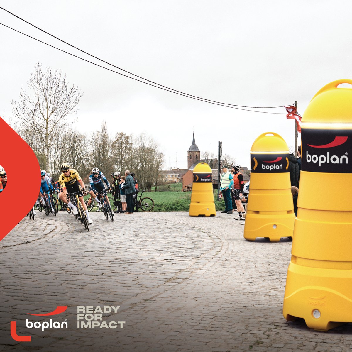 📣 Boplan presents Race Guard at the <a href="/E3SaxoClassic/">E3 Saxo Classic</a> 

This morning, Boplan's latest safety solution was launched: the Race Guard. The BOPLAN® Race Guard is designed to clearly indicate changing race situations to the riders. 

For more info 👉 boplansport.com
