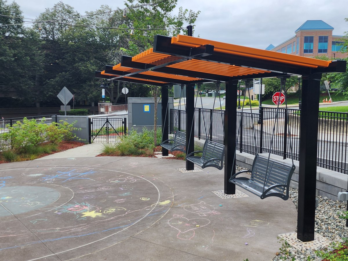 Poligon Gliders provide seating for your structures in a fun new way. Constructed from commercial grade steel, the gliders are both comfortable and modern with horizontal slat seating and clean simple lines.
For more details - visit poligon.com/glider/