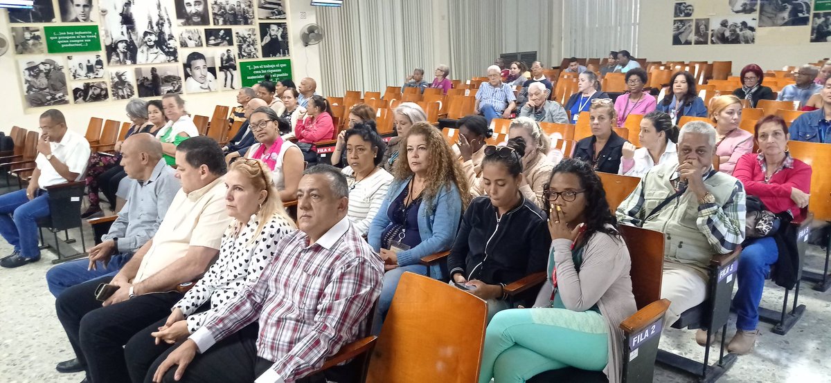 minalcuba's tweet photo. Ahora| Matutino en el @minalcuba🇨🇺:
📌Recordamos fechas transcendentales ocurridas en la semana del 19-25 de febrero. 
📌El Ministro Alberto López informa a los trabajadores acerca de los recorridos realizados durante la semana pasada.
📌Situación energética del Organismo.🇨🇺👇 https://t.co/GUs4AcHoiU