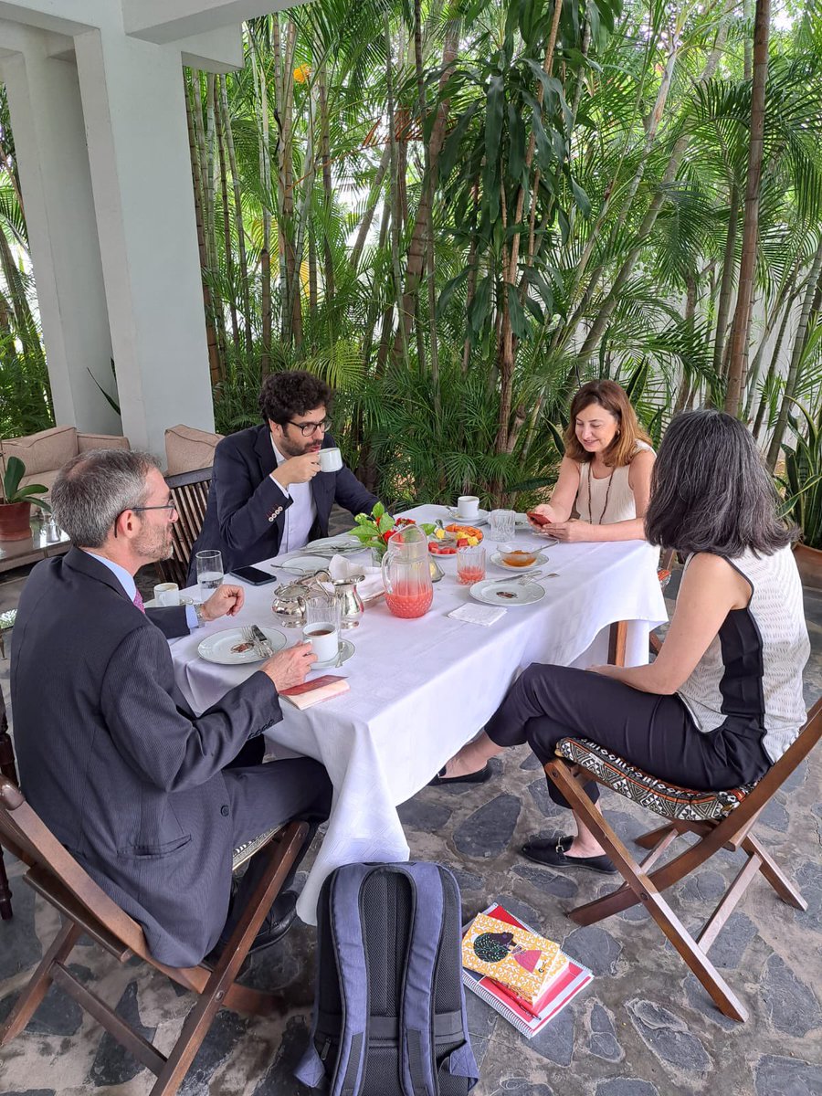 ✈️🇲🇿Con el equipazo de <a href="/CooperacionESP/">Cooperación Española</a> en #Mozambique: OCE <a href="/AECID_es/">AECID</a> <a href="/CooperacionESP/">Cooperación Española</a> ONGs, trabajador@s de organismos internacionales, coop descentralizada como <a href="/CooperacionAND/">AACID</a>…

4️⃣4️⃣años de cooperación para construir un Mozambique más justo, sostenible y en paz 💪

Obrigado!