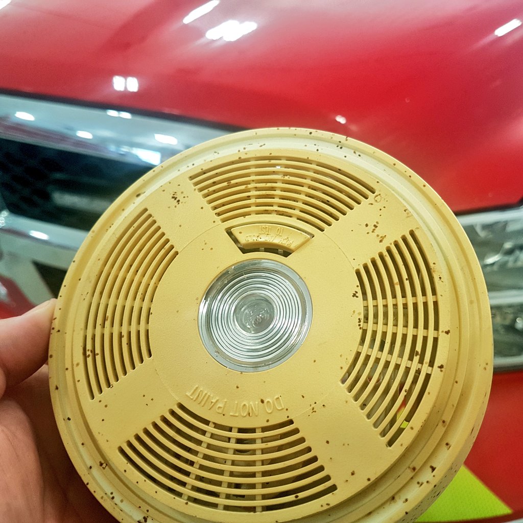 Enjoy #FamilyDay responsibly, so that our @PEFD_WPFD firefighters can spend it with their families.

Take a few minutes to chat about #FireSafety with YOUR family. Check YOUR alarms. YOUR family's safety starts with YOU.

If YOUR alarms resemble this, YOU should get new ones.