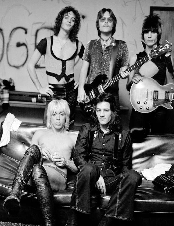 Iggy Pop & The Stooges, 1973. Все такие красивые.

#iggypop #thestooges
