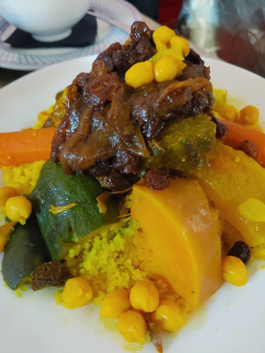 ivancp25's tweet photo. #Cuscús de Ternera, #Pastela de Pollo y Verduras y #Pinchito de Pollo #Moruno. Todo Delicioso. Un trato maravilloso siempre por parte de sus empleados y del dueño en el Restaurante #AlJaima 🇲🇦 en #Torremolinos 🇪🇦 #Málaga 🤤🍗🥔🥕🍽️ 100% recomendable y súper bien de precio. https://t.co/jxFGfoaJCg