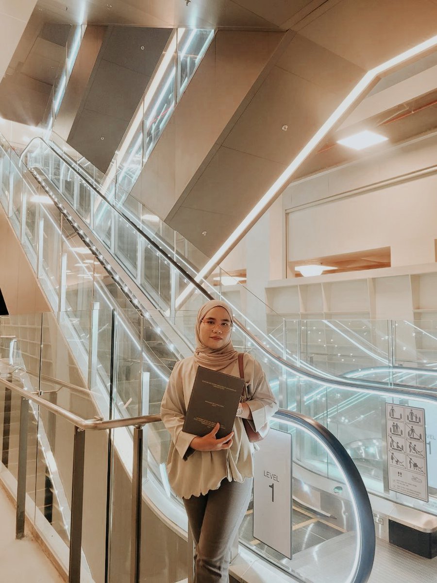 nr_faghy's tweet photo. Finished my degree's life, so proud of myself 🤍 https://t.co/ssBO2iuPbr