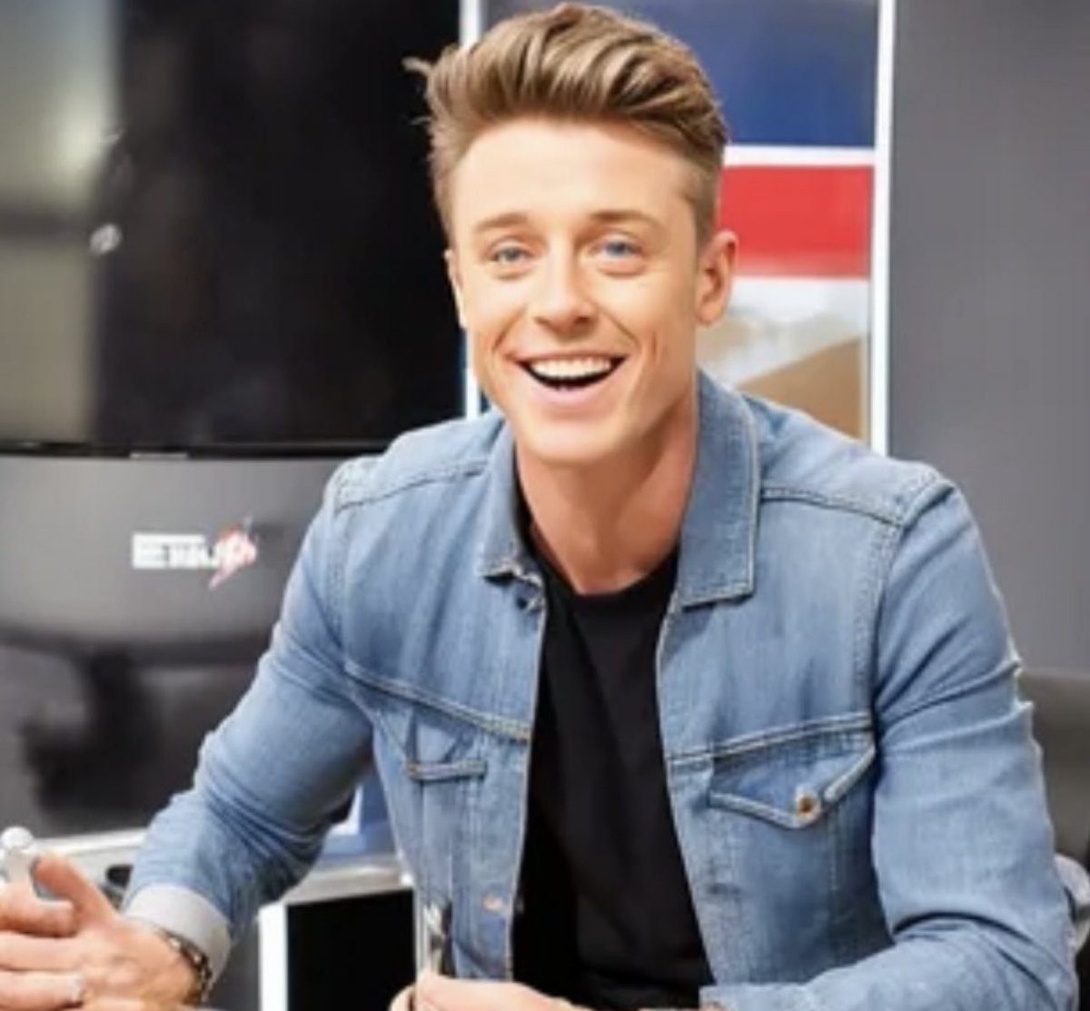 romankemp tweet picture