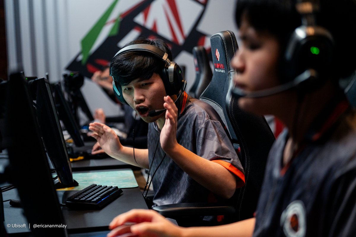 Don't miss out! Enjoy 10% off all merch during the #SixInvitational! Gear up and show your support in style.  

Order now 👇 
furyglobal.com/shop 

#HearOurFURY🔥
