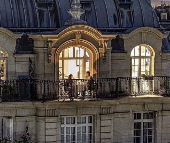 andi_ques's tweet photo. el amor vive al abrigo de una buhardilla parisina https://t.co/CbkHNUpfIG