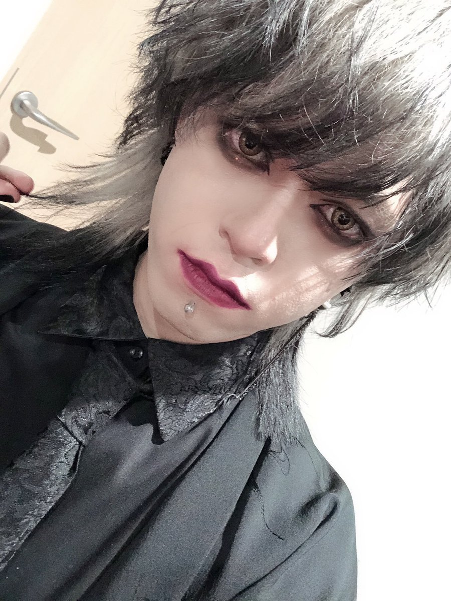 rain091114's tweet photo. 心斎橋CLAPPERありがとうございました！
久しぶりのライブ、そして初めましてヴィジュアル系最高に楽しかったーー！！
改めてmasayaさん、お誕生日おめでとうございます🎉 https://t.co/CRtpmRXdrc