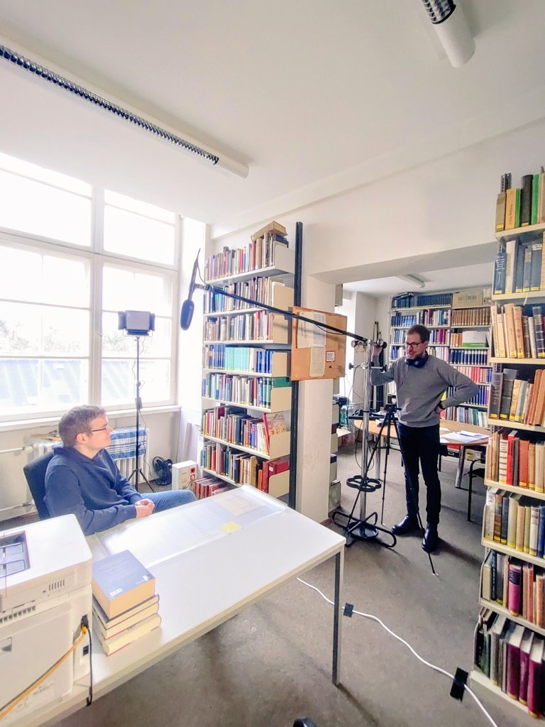 Wir waren heute mal wieder auf Interview-Tour und hatten technische Unterstützung vom wunderbaren <a href="/ANNOpktpktpkt/">ANNO-PunktPunktPunkt</a>. 🤗