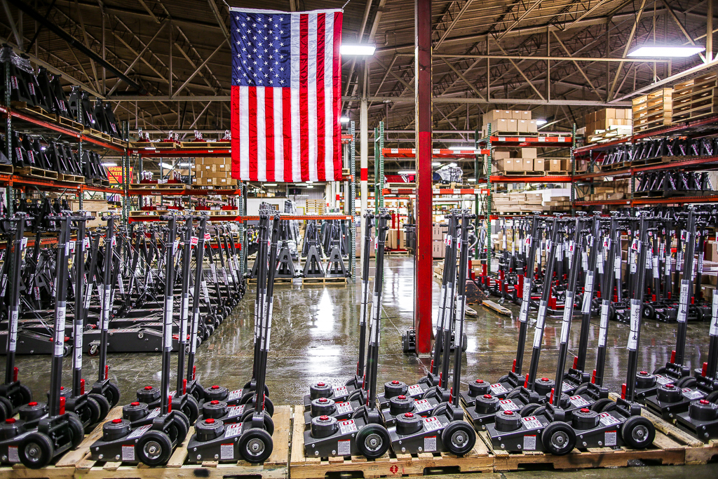 graymfginc's tweet photo. Safety, quality and service aren't add-ons or extra perks here at Gray Manufacturing - they're the standard. Our customers demand the best for their shops and we deliver, every time. #TheGrayDifference #GrayUSA https://t.co/f352gtgsVi