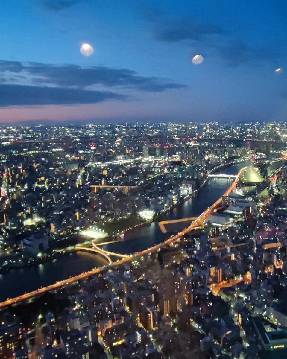FORGED72738036's tweet photo. 🌇🌆🌃 https://t.co/WjSVJo1Gov