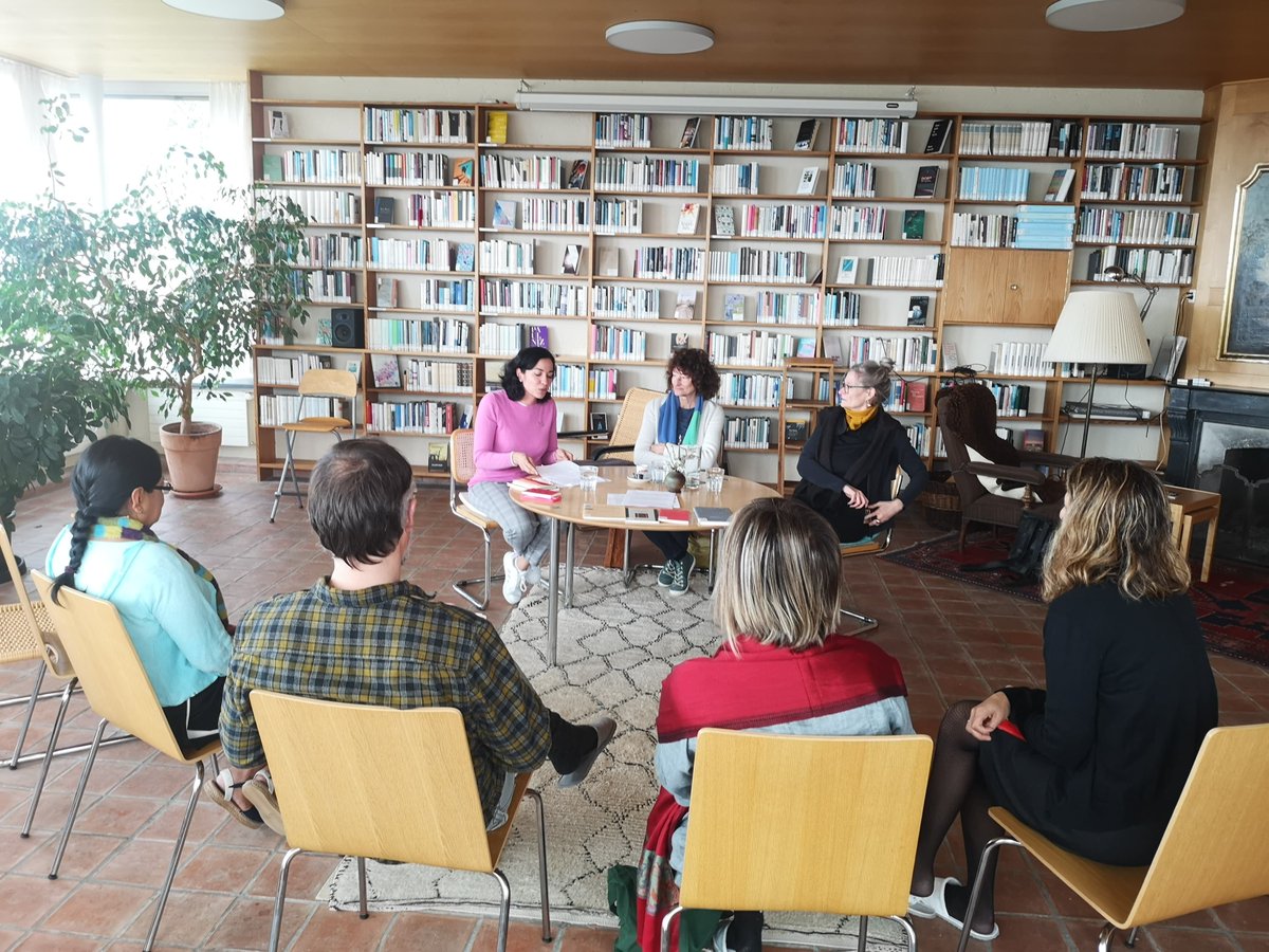 Isabel García es venezolana pero vive cerca de Berna. Traduce una selección de poemas de la escritora ítalo-suiza Donata Berra para Editorial Eclepsidra de Caracas. La residencia colectiva #LoorenAméricaLatina las recibió en Looren. Grazie mile, Isabel, Donata e <a href="/g_stoeckli/">Gabriela Stöckli</a>!