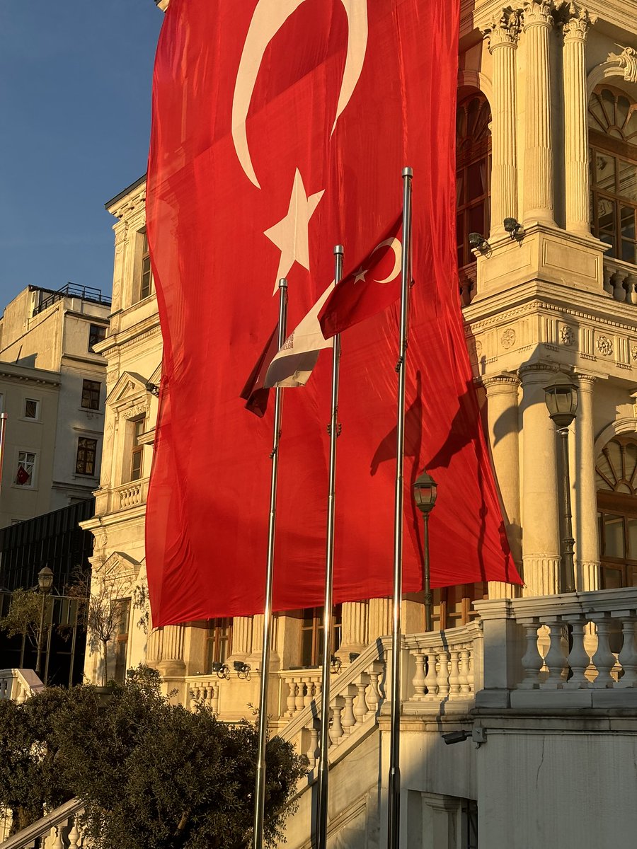 eniss187's tweet photo. @digerkm @digerkm   #türkiye #bayrak #ayyıldız https://t.co/A1MiSiqsJl