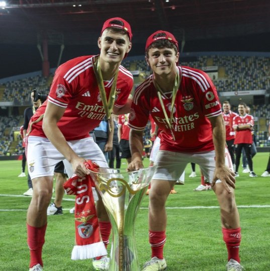 A vida é injusta, força rapazes ♥️