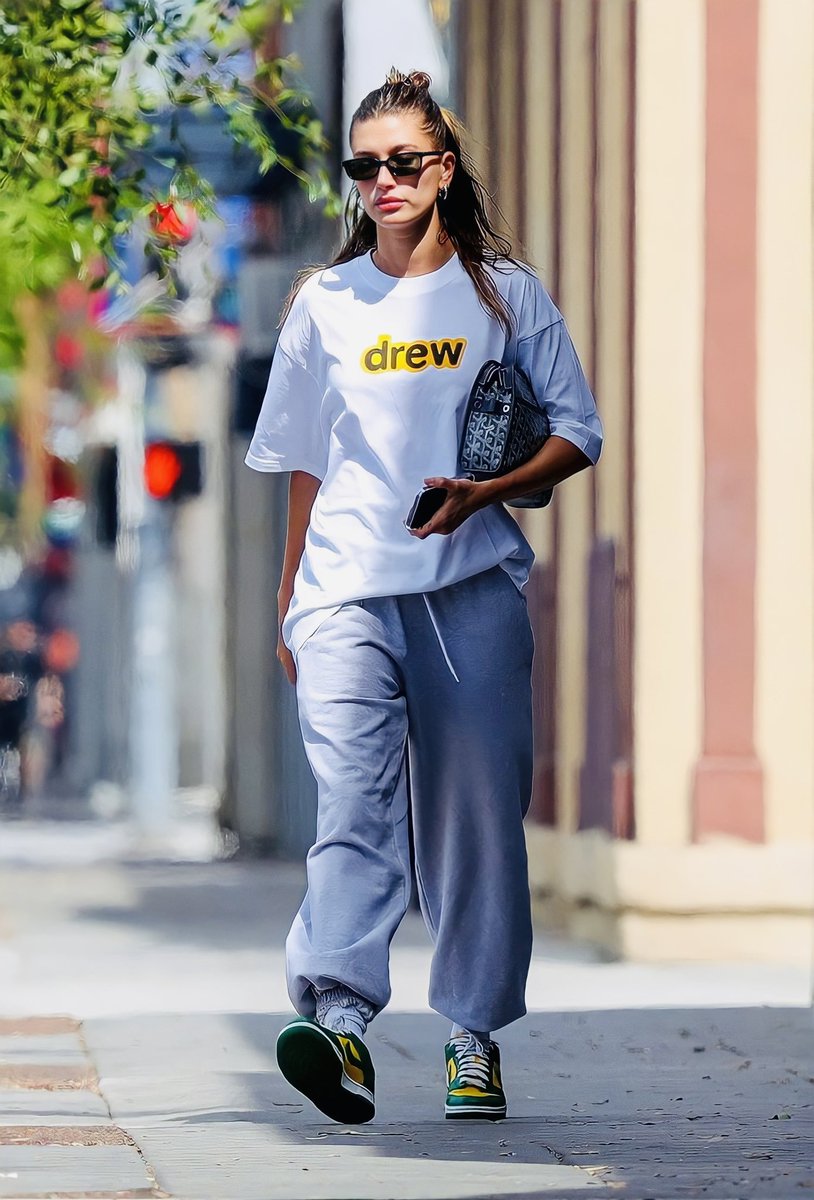 hailey bieber! 🤍